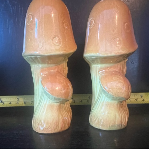 🐳 Smiling Mushroom Vintage S&P Set - Picture 2 of 5